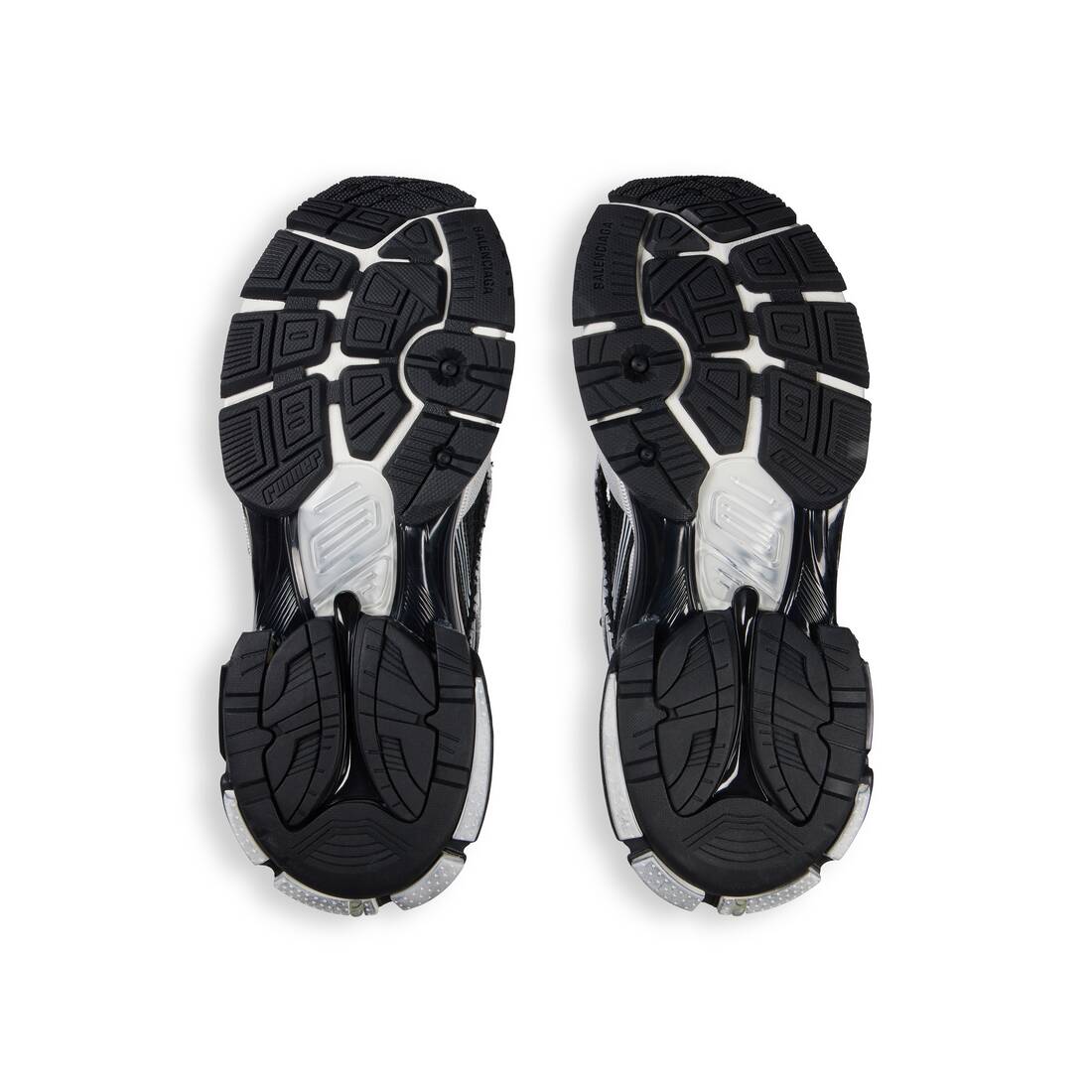 Men’s Runner Sneaker in White - Image 7